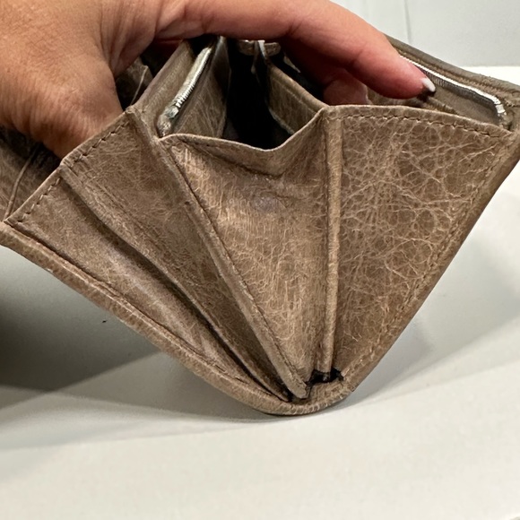 BALENCIAGA Leather Printed Continental Wallet - Picture 11 of 12